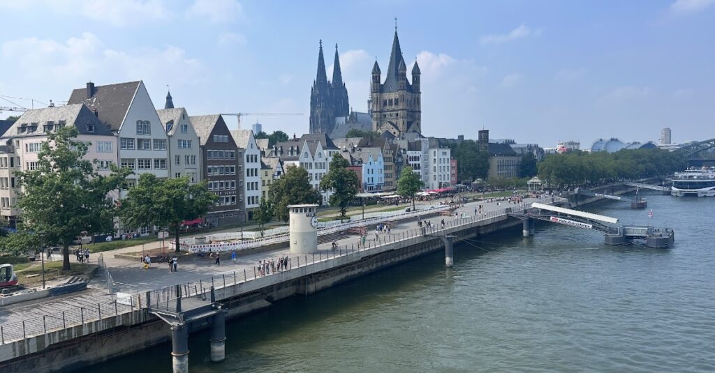 Rhein Tiefe Köln