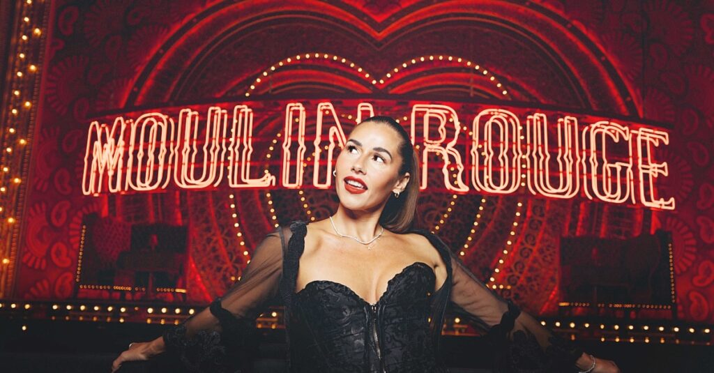 Sarah Engels Moulin Rouge