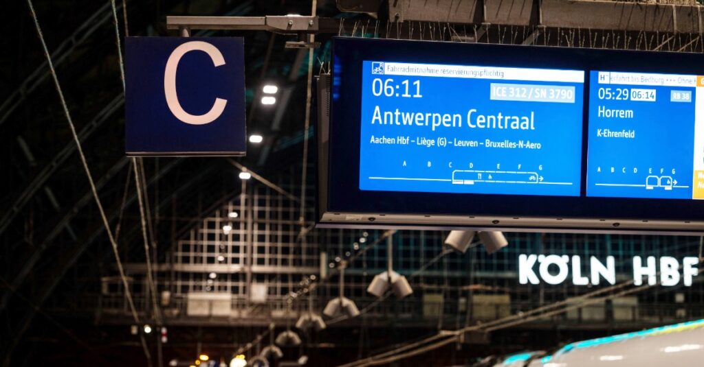 Köln Antwerpen Zug
