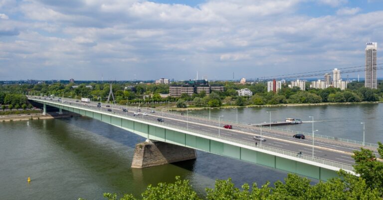 Ansicht der Zoobrücke Köln